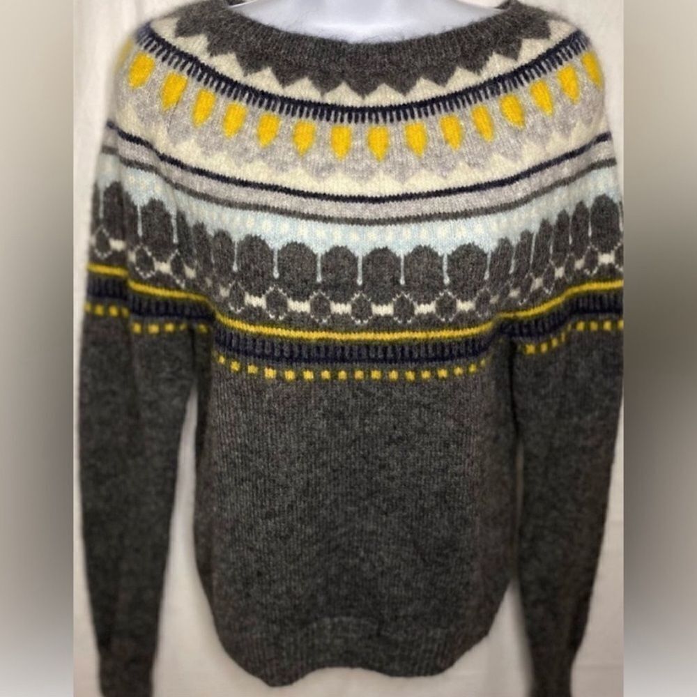 Grey Gap sweater size XS - Picture 3 of 6